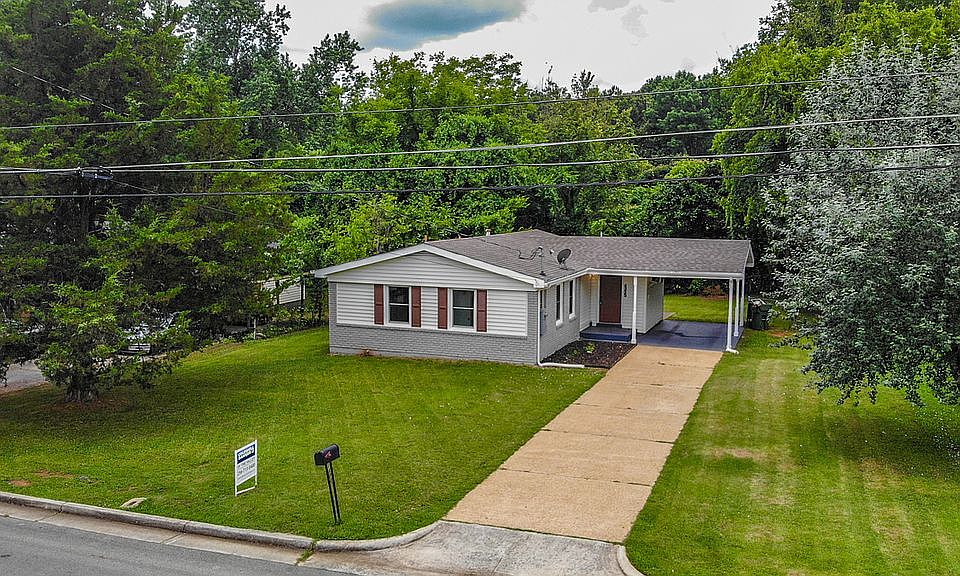 1st image of 4235 Teejay Dr NW