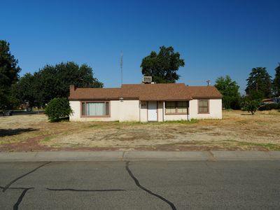 417 N Kent Street, Visalia, CA, 93291