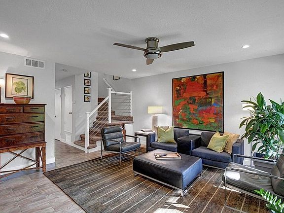 4th image of 223 W Via Escuela