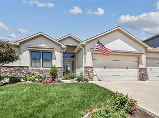 13400 NW 72nd St, Parkville, MO 64152