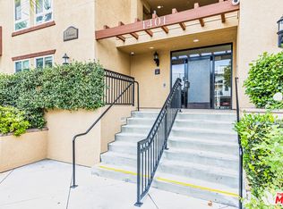 1401 S Saint Andrews Pl APT 401, Los Angeles, CA 90019