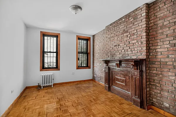 Rented by Compass | media 9