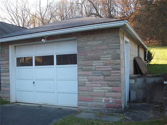 2nd image of 124 Greendale Dr
