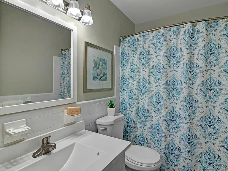 2112A Criston Dr — Photo 16