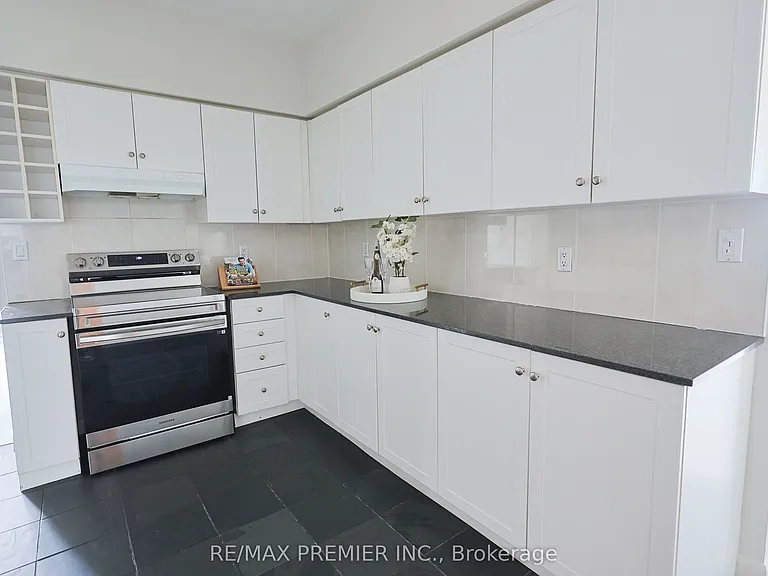 210 Victoria St #4407 — Photo 21
