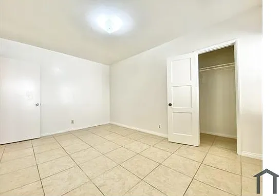 2822 W Vernon Ave — Photo 5