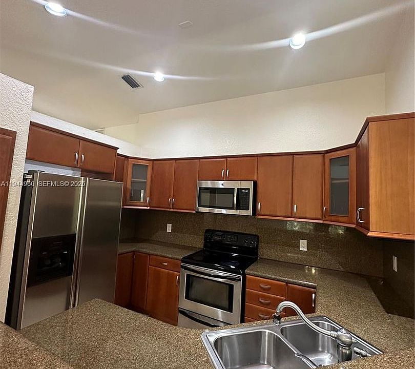 1st image of 4279 Greenbriar Ln #0