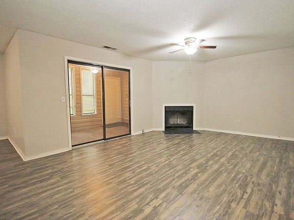 2nd image of 5005 Village Creek Dr Unit 502