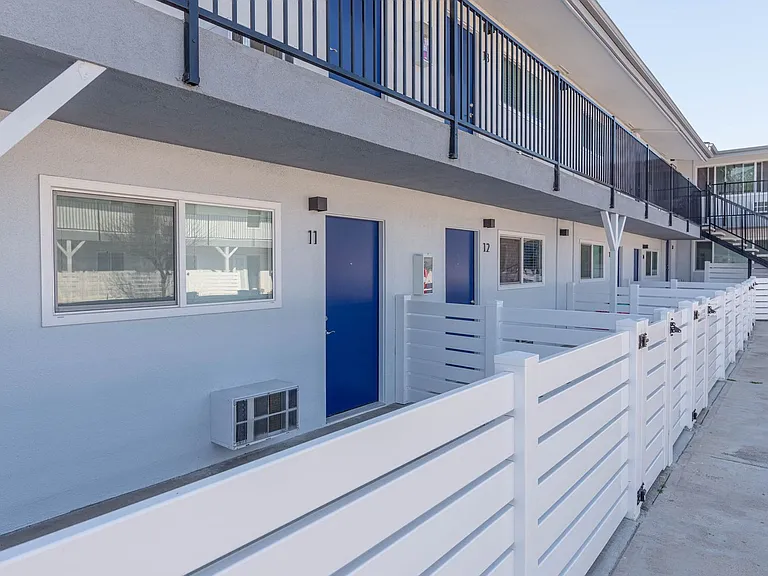 Tyler Arms Apartments - Riverside, CA — Photo 41