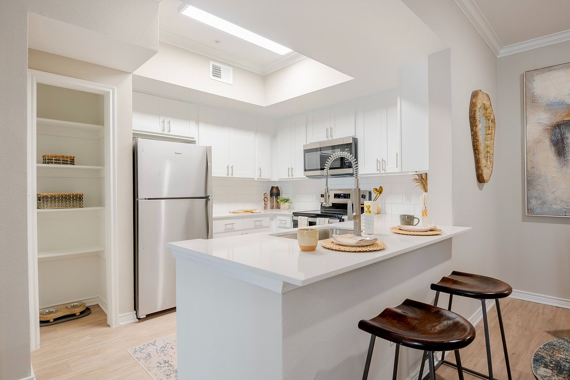 Newly Renovated Kitchen with Breakfast Bar
