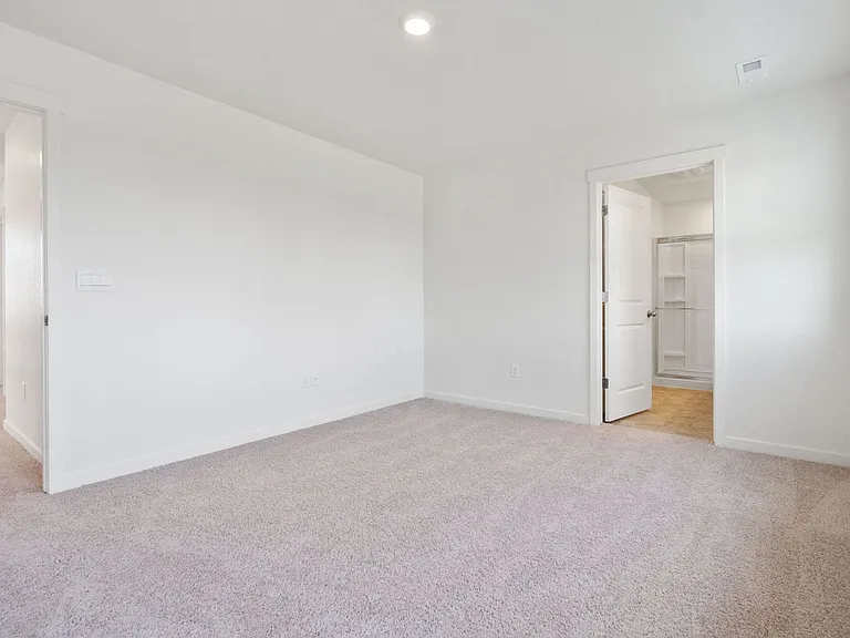 815 Elias Tarn Dr — Photo 11
