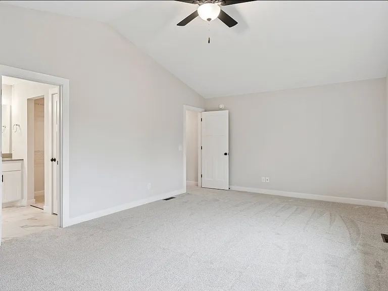 10509 Sumter Ave N — Photo 16