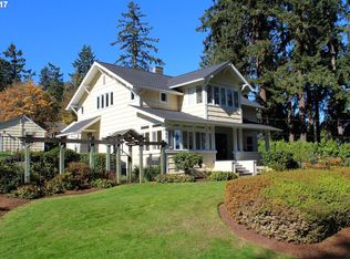 763 Crest Dr, Eugene, OR 97405