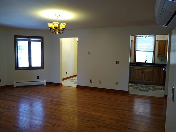 4th image of 122 W Ridge St #C