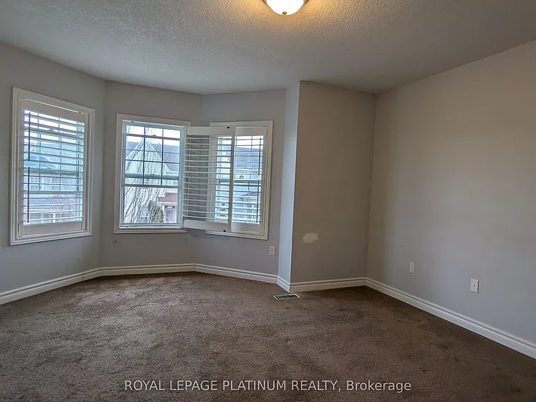 669 Zermatt Dr — Photo 14