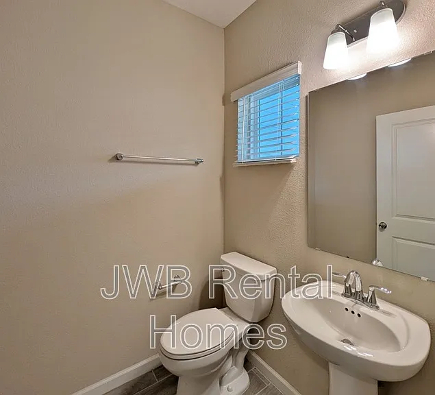 477 Albany Bay Blvd — Photo 19