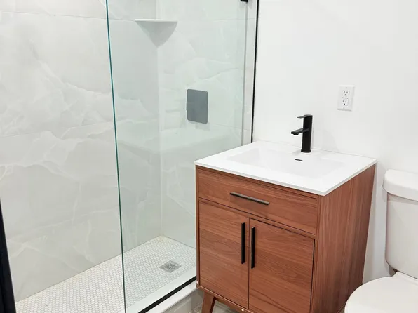 530 45th Street image 27 of 36