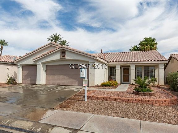2nd image of 8008 Broken Spur Ln