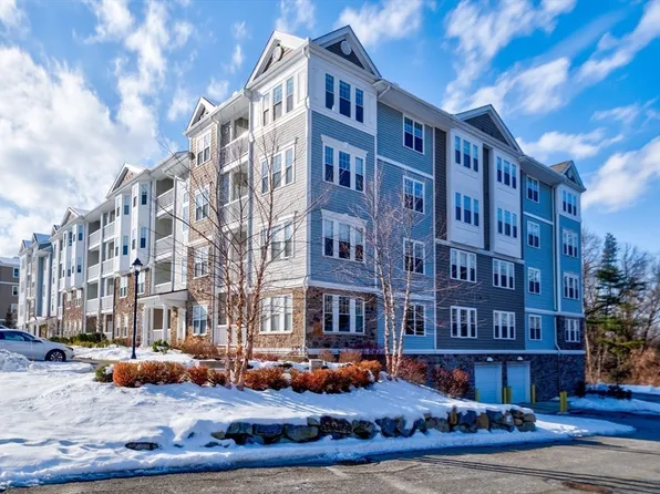 4 Francis Dr #312, Andover, MA 01810