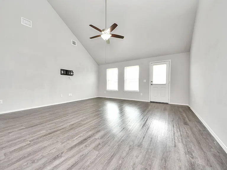 4231 Tulip Oak Dr — Photo 14