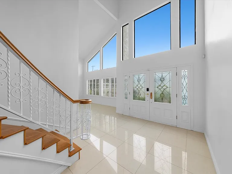 2222 Pier Ave — Photo 65