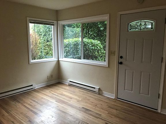 Living Room/Front Door