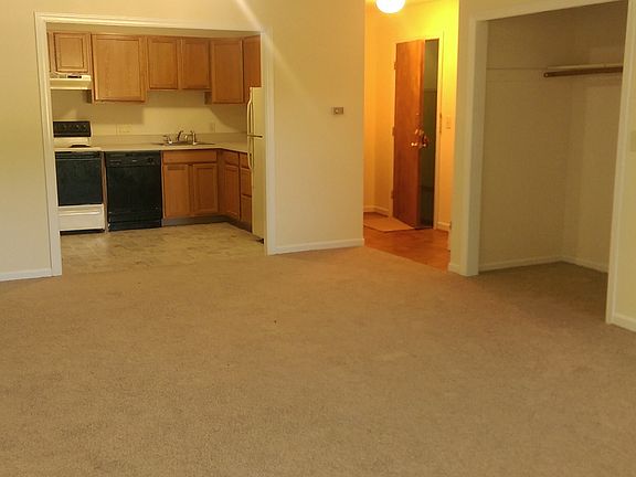 3rd image of 58 Fountain St APT J2
