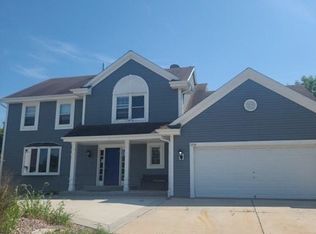 7715 W Briarwood Dr, Franklin, WI 53132
