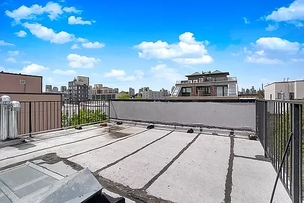 Rented by True Real Estate Group | media 10