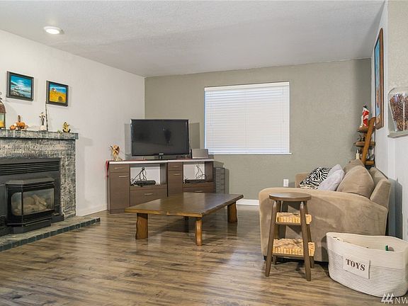 4th image of 3315 SE Windsor Ct