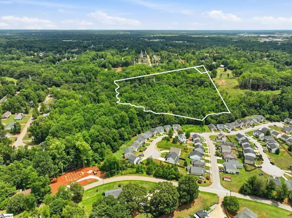 129 Evelyn Dr, Greenville, SC 29605