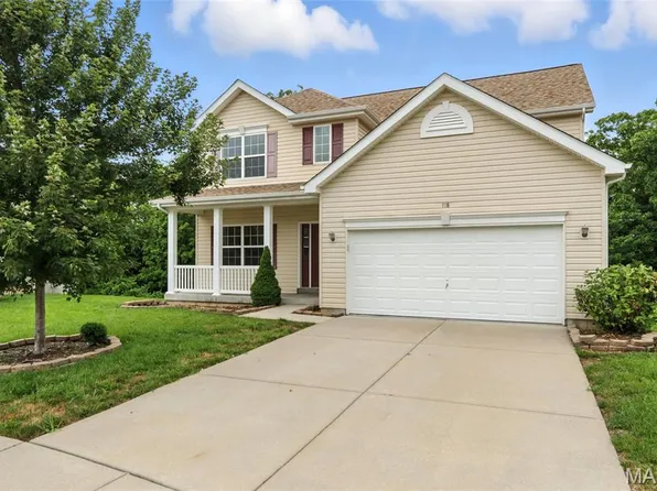 118 Village Glen Ct, Wentzville, MO 63385