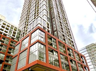 108 Peter St #2208, Toronto, ON M5V 0W2