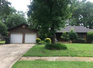3126 Walnut Rd, Norman, OK 73072
