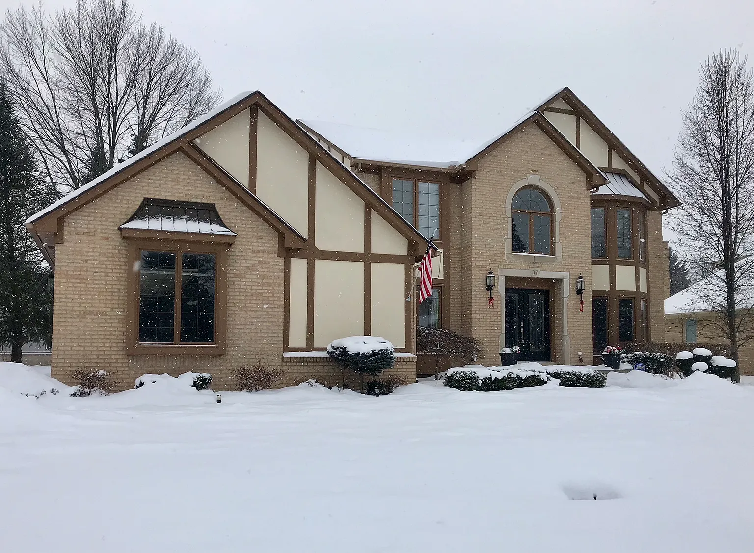 37 Cross Creek Blvd photo 1