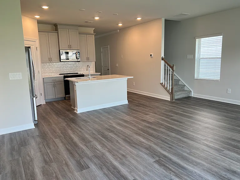 3643 Backwater St — Photo 5