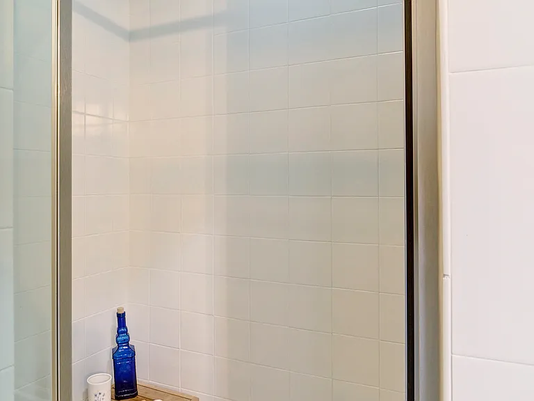 4060 Merritt Dr — Photo 24