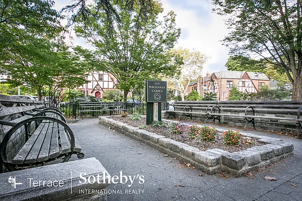 Rented by Terrace Sotheby's International Realty | media 13