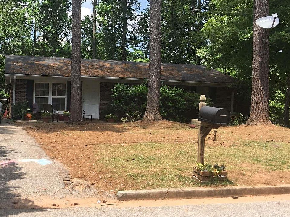 1st image of 27 Highland Park Dr