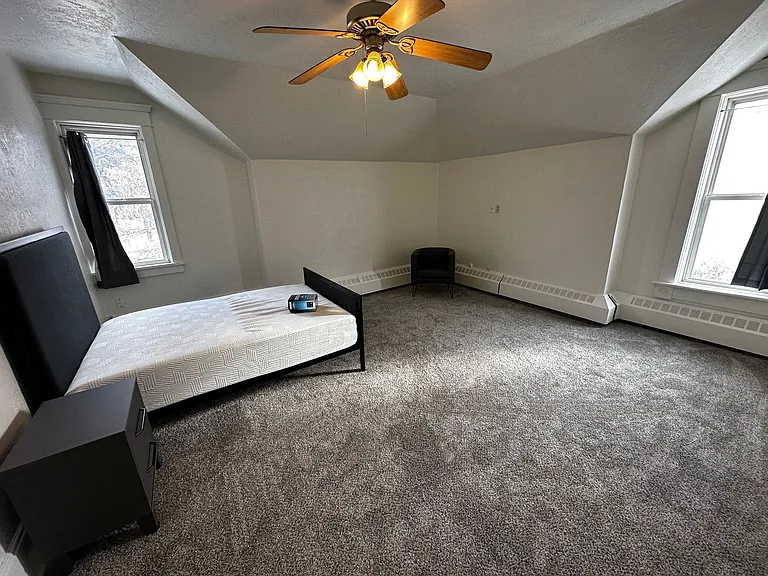 335 N 100 E — Photo 6