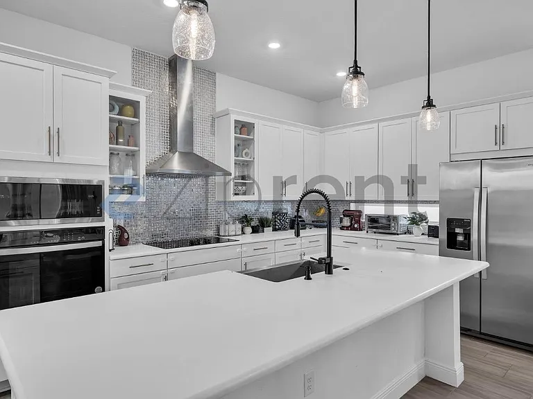 10382 Marconi Ave — Photo 13