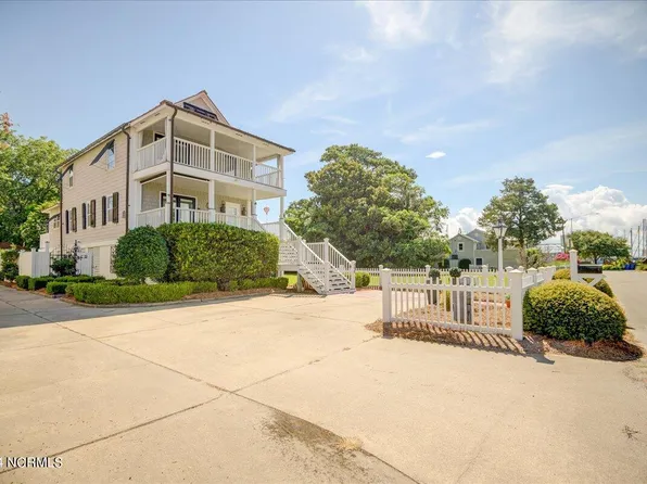 508 S Water Street, Oriental, NC 28571