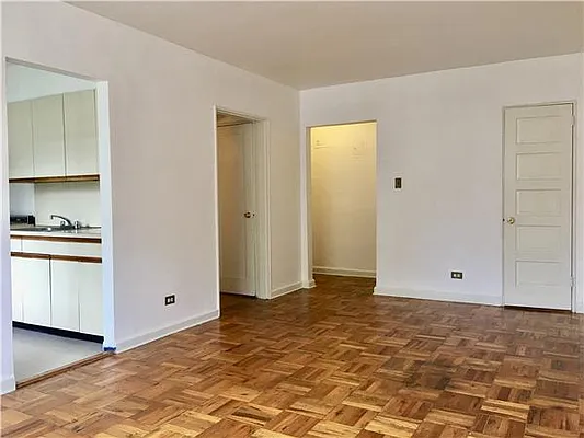 Sold by Weichert Manhattan Midtown | media 10