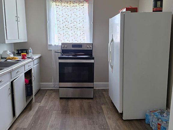 2nd image of 301 W Morgan St