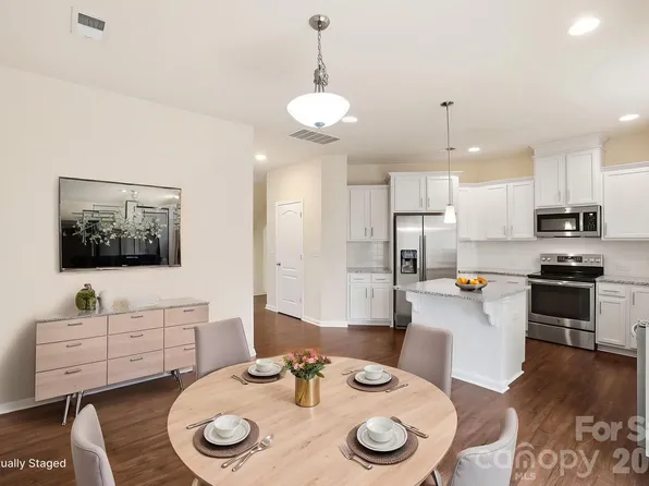 327 Annandale Dr, Tega Cay, SC 29708