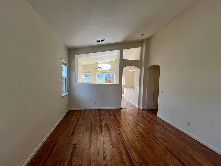 2249 Gallup Dr — Photo 2