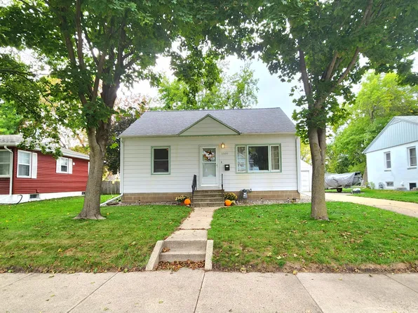 1009 Columbus Ave, Albert Lea, MN 56007