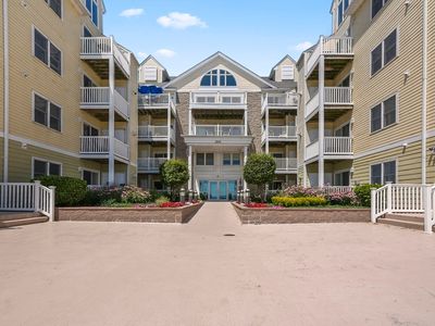 360 Revere Beach Blvd APT 313, Revere, MA, 02151