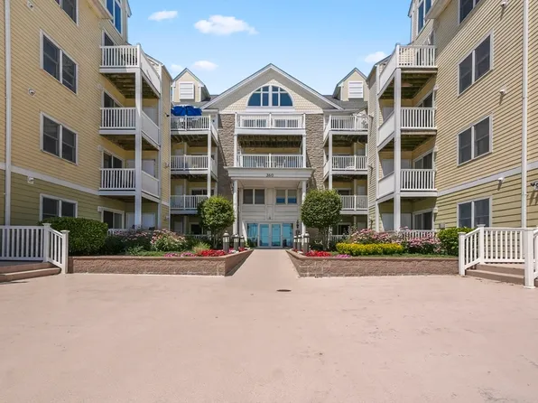 360 Revere Beach Blvd APT 313, Revere, MA 02151