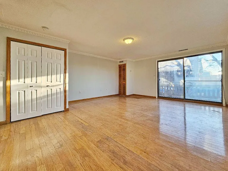 286 Fenno St #1 — Photo 2